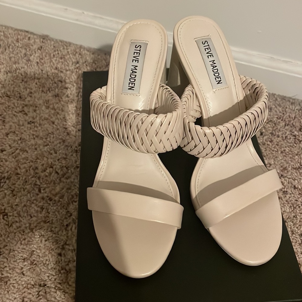 STEVEMADDEN - Picture 2 of 3